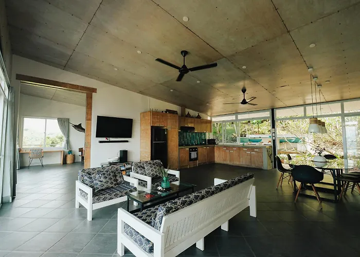 Balay Kalachuchi * Barili